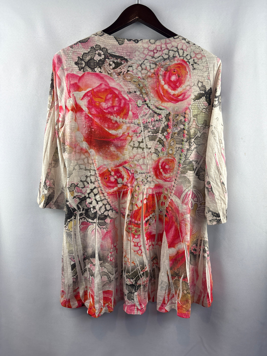 Women’s Style&amp;Co Large Beige &amp; Pink Floral Bedazzled Blouse