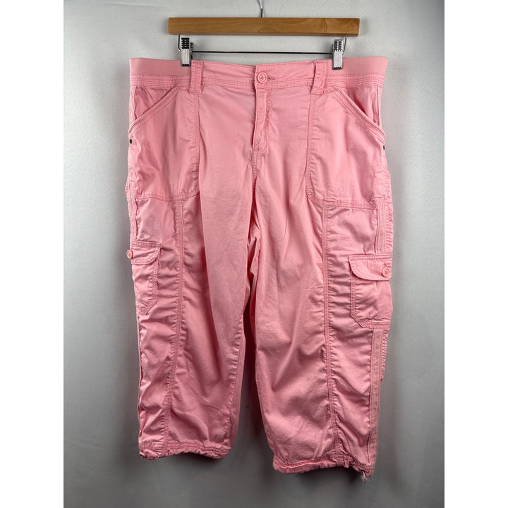 Women’s Style & Co Size 16 Bubblegum Pink Cargo Capri Pants