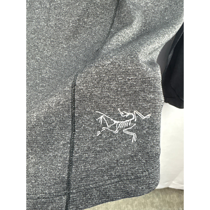 Women’s Arc’Teryx Small Dark Grey Long Sleeve Sports Shirt