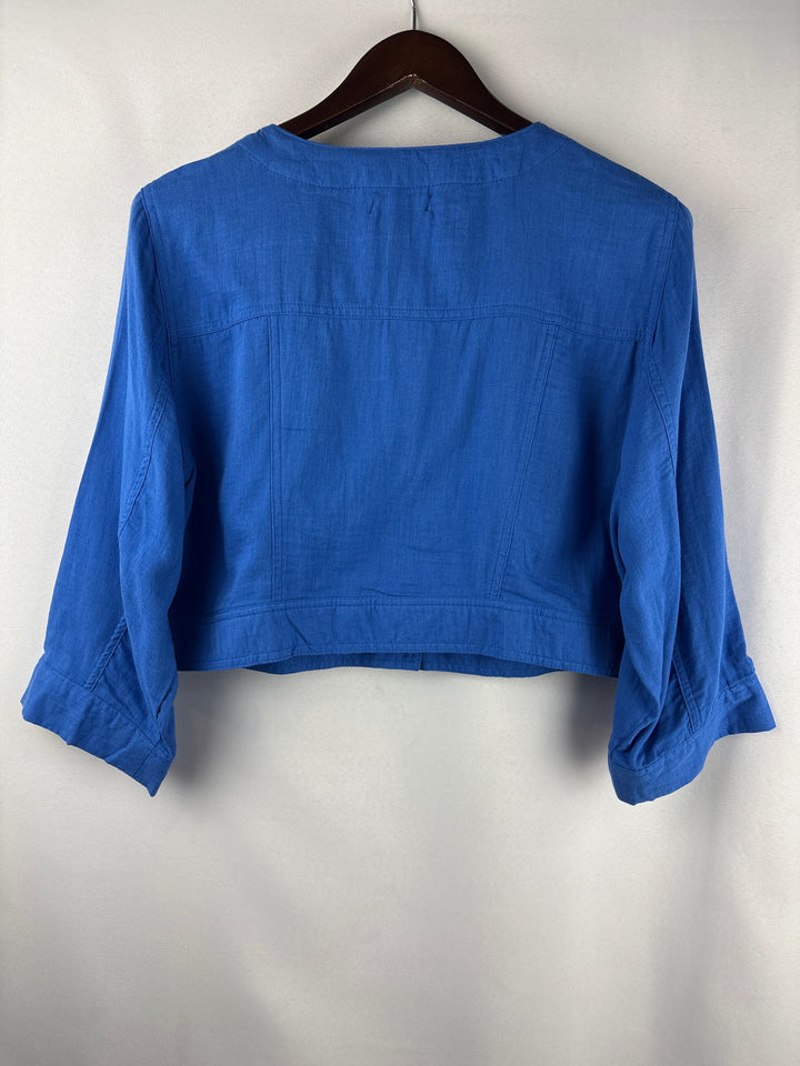 Women’s Torrid Size 1 Blue Cropped Button Up