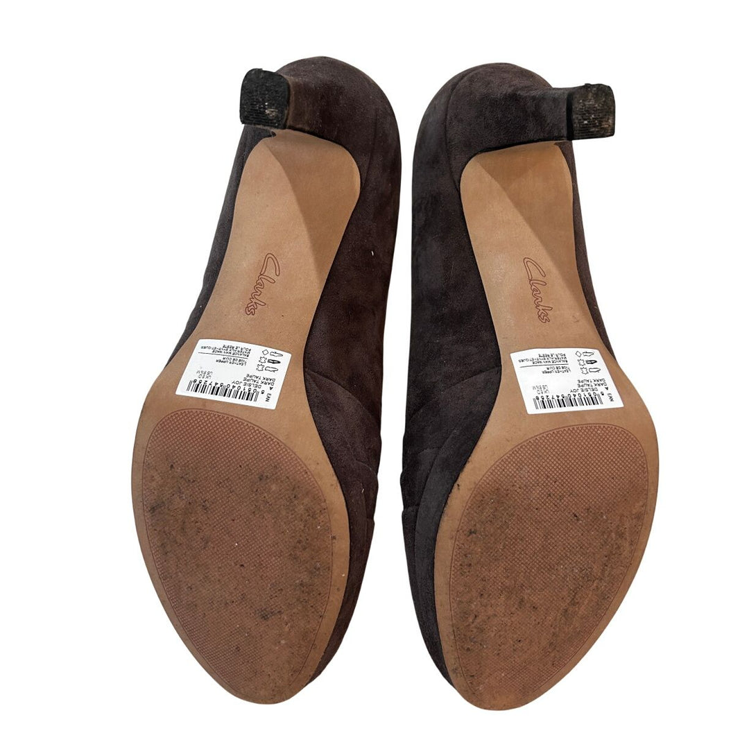 Clarks Womens Delsie Joy Dark Taupe Suede Pleated Pumps Size 8.5M