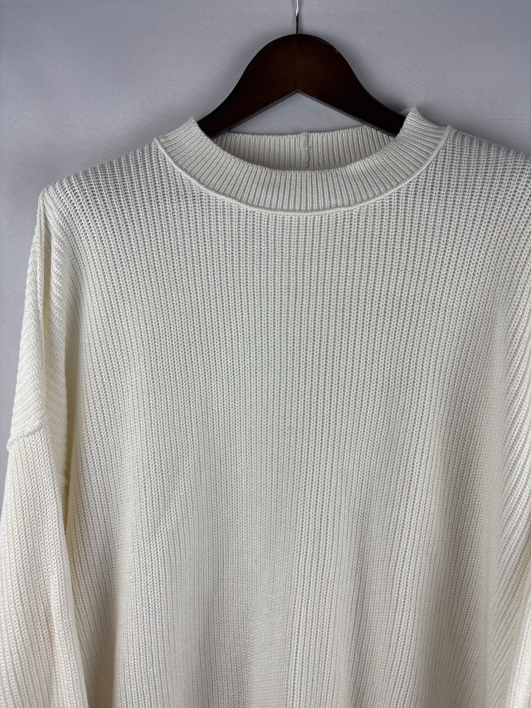 Women’s Aerie Small Cream Crewneck Sweater