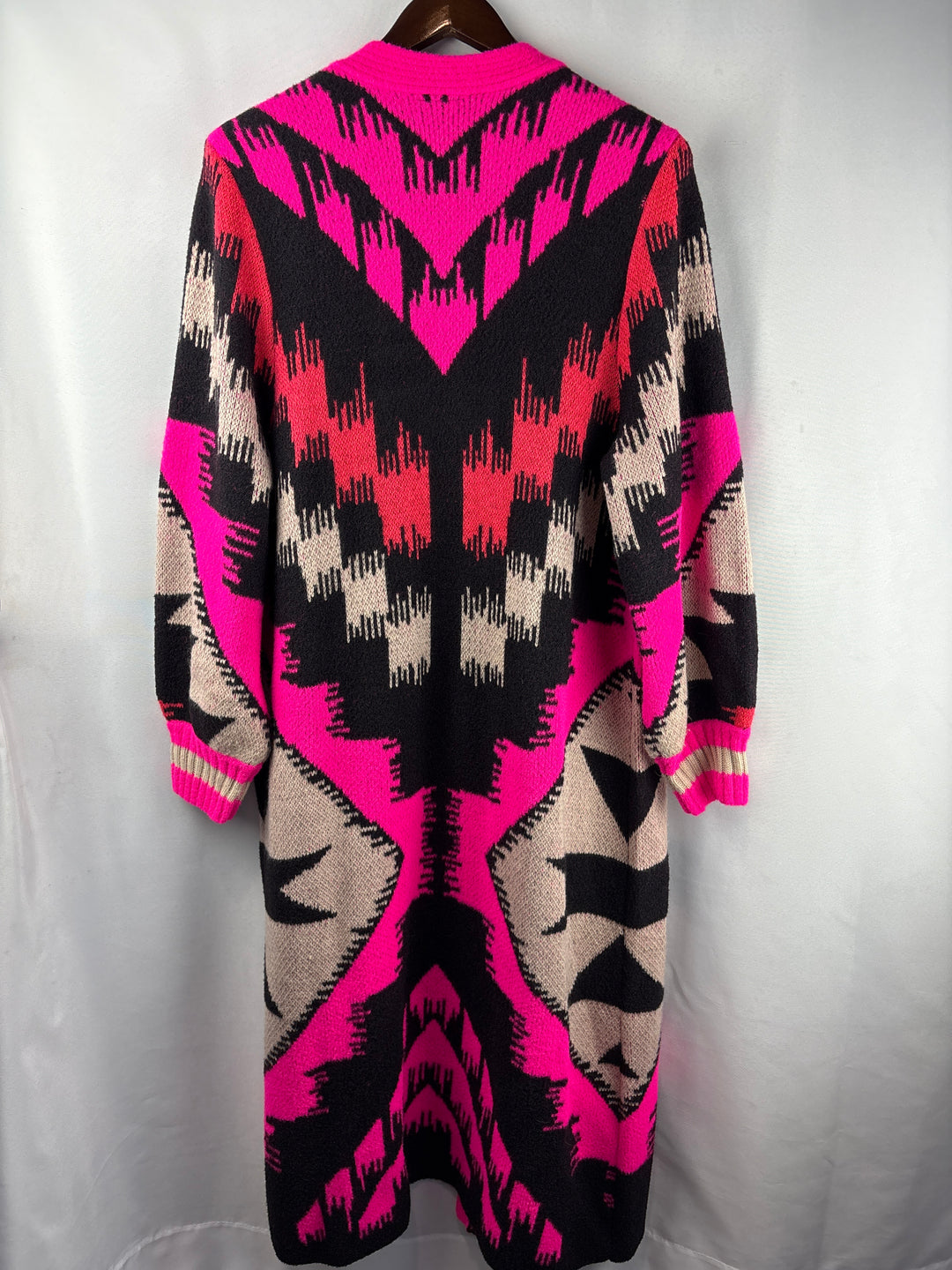 Women’s Torrid Size 1 Pink Gray &amp; Black Patterned Cardigan