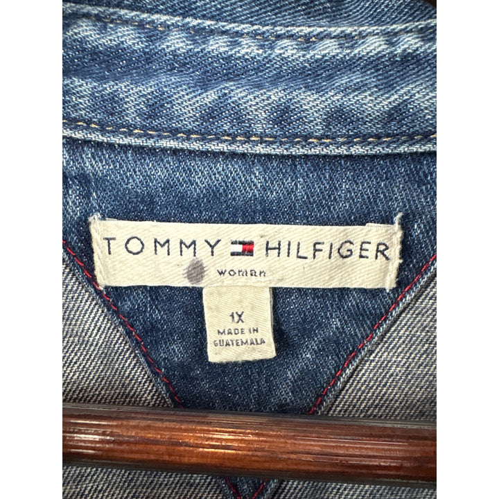 Women’s Vintage Tommy Hilfiger 1X Light Blue Washed Jean Jacket