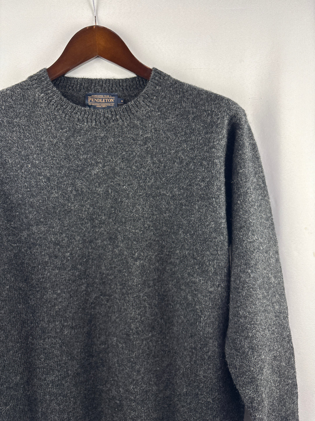 Men’s Pendleton Small Dark Gray Shetland Wool Sweater