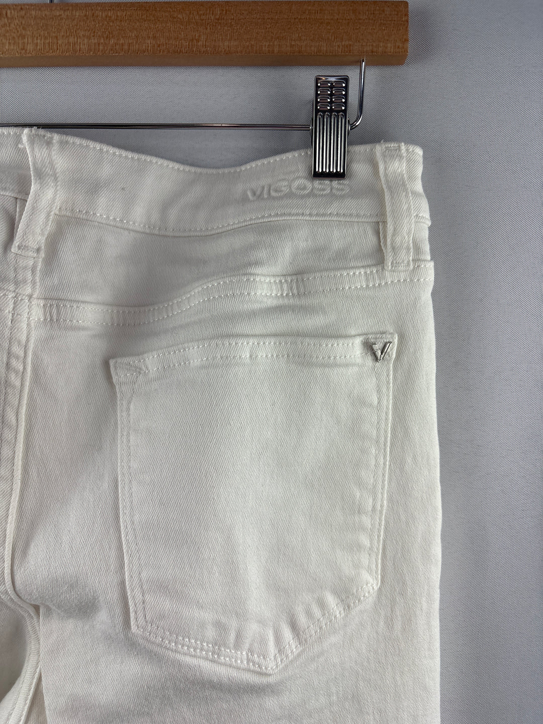 Women’s Vigoss Size 29 White Flare Jeans
