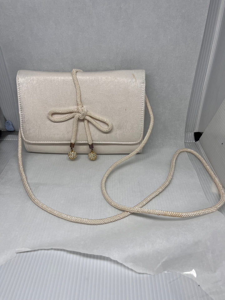 Vintage Silvery White Susan Gail Evening Bag