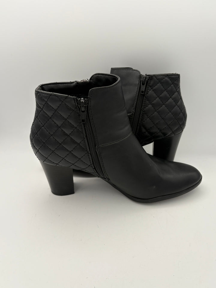 Women’s Laura Ashley Size 8 Black Leather Ankle Boots