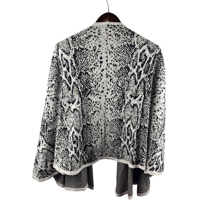Women’s Cabi One Size Fits All White & Black Snake Skin Patterned Shawl