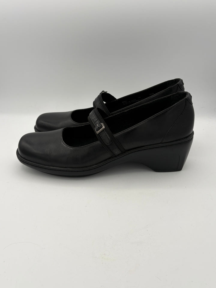 Women’s Clark’s Size 8 Black Leather Mary Jane’s