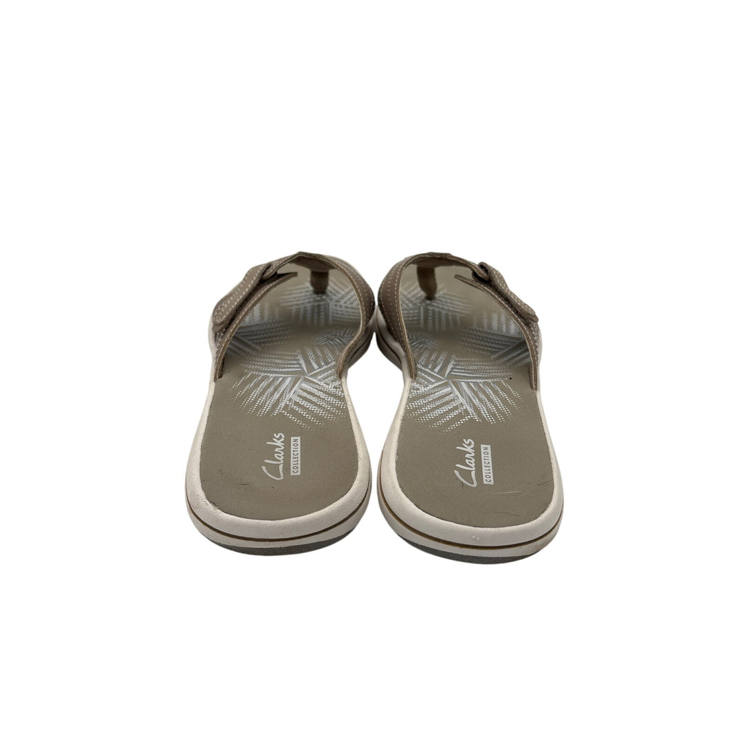 Women’s Clark’s Size 8 Greige Thong Sandals