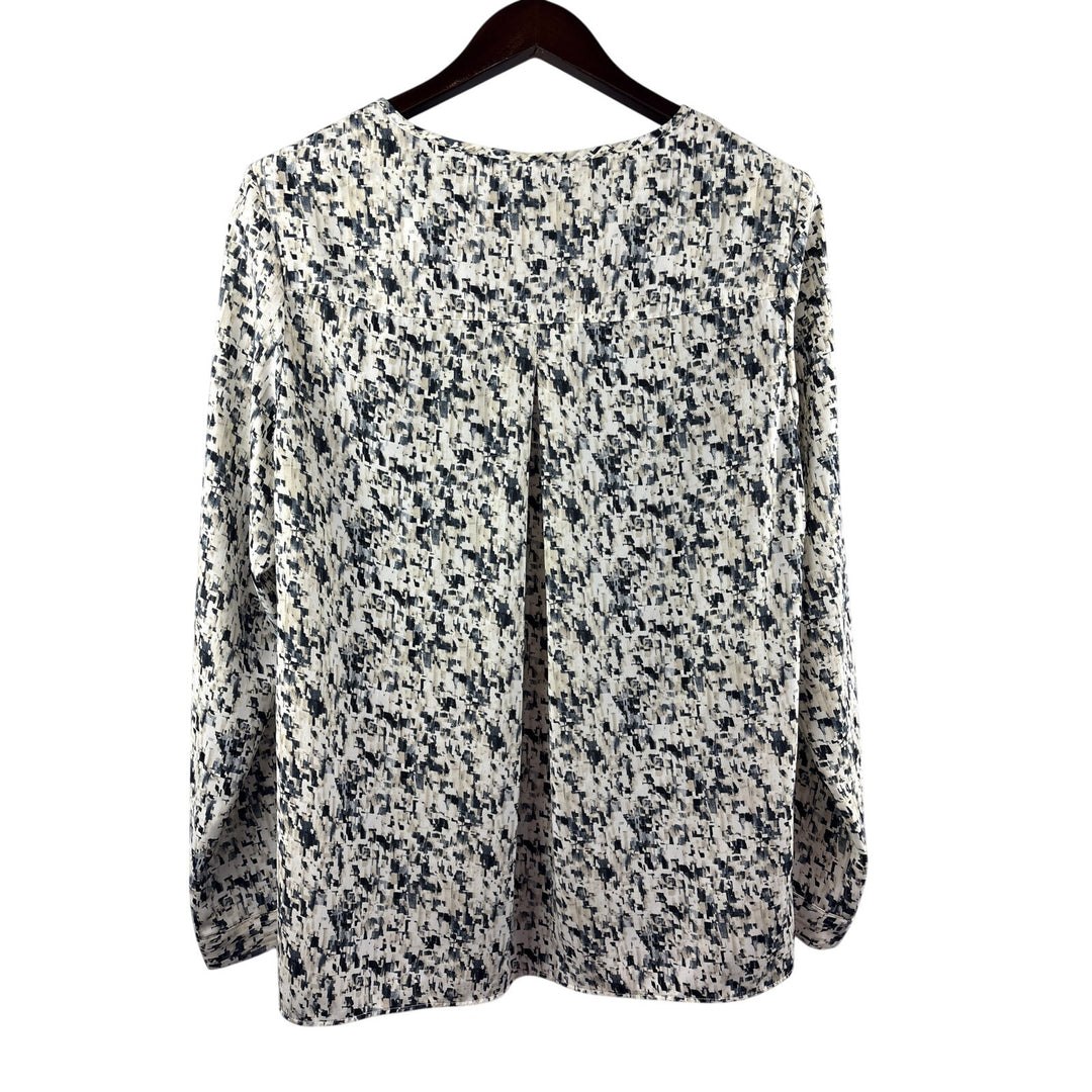 Women’s Cabi XL White, Gray, & Black Patterned Long Sleeve Blouse
