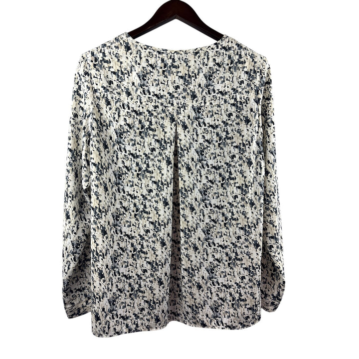 Women’s Cabi XL White, Gray, & Black Patterned Long Sleeve Blouse
