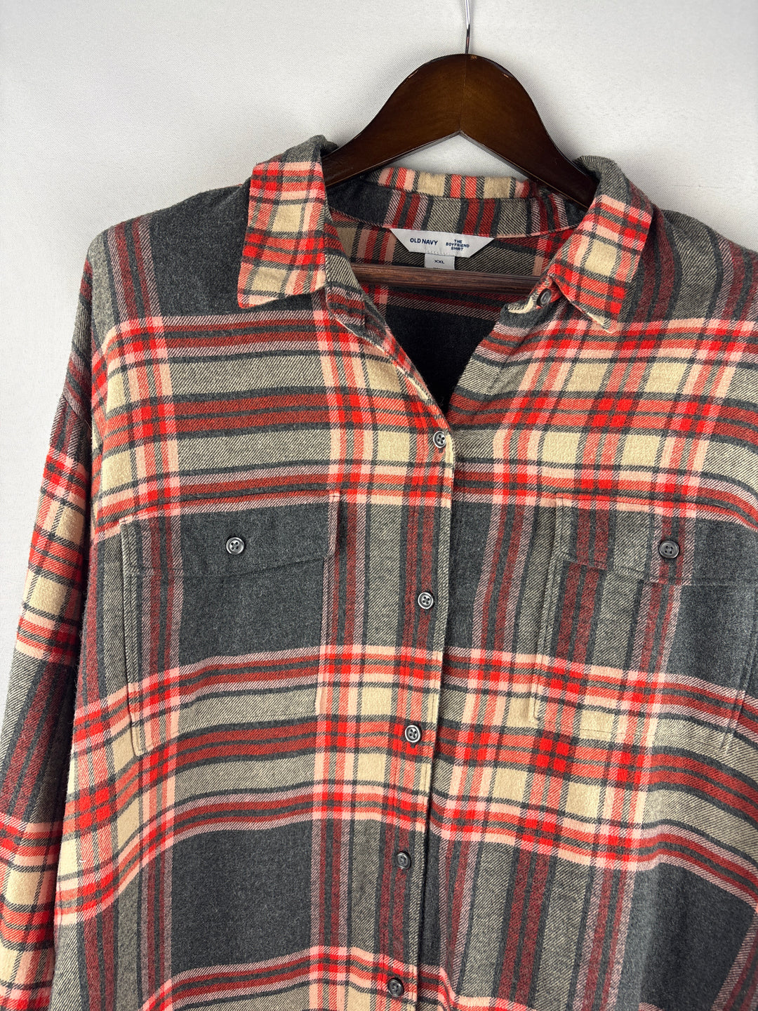 Women’s Old Navy XXL Gray, Red &amp; Tan Flannel Shirt