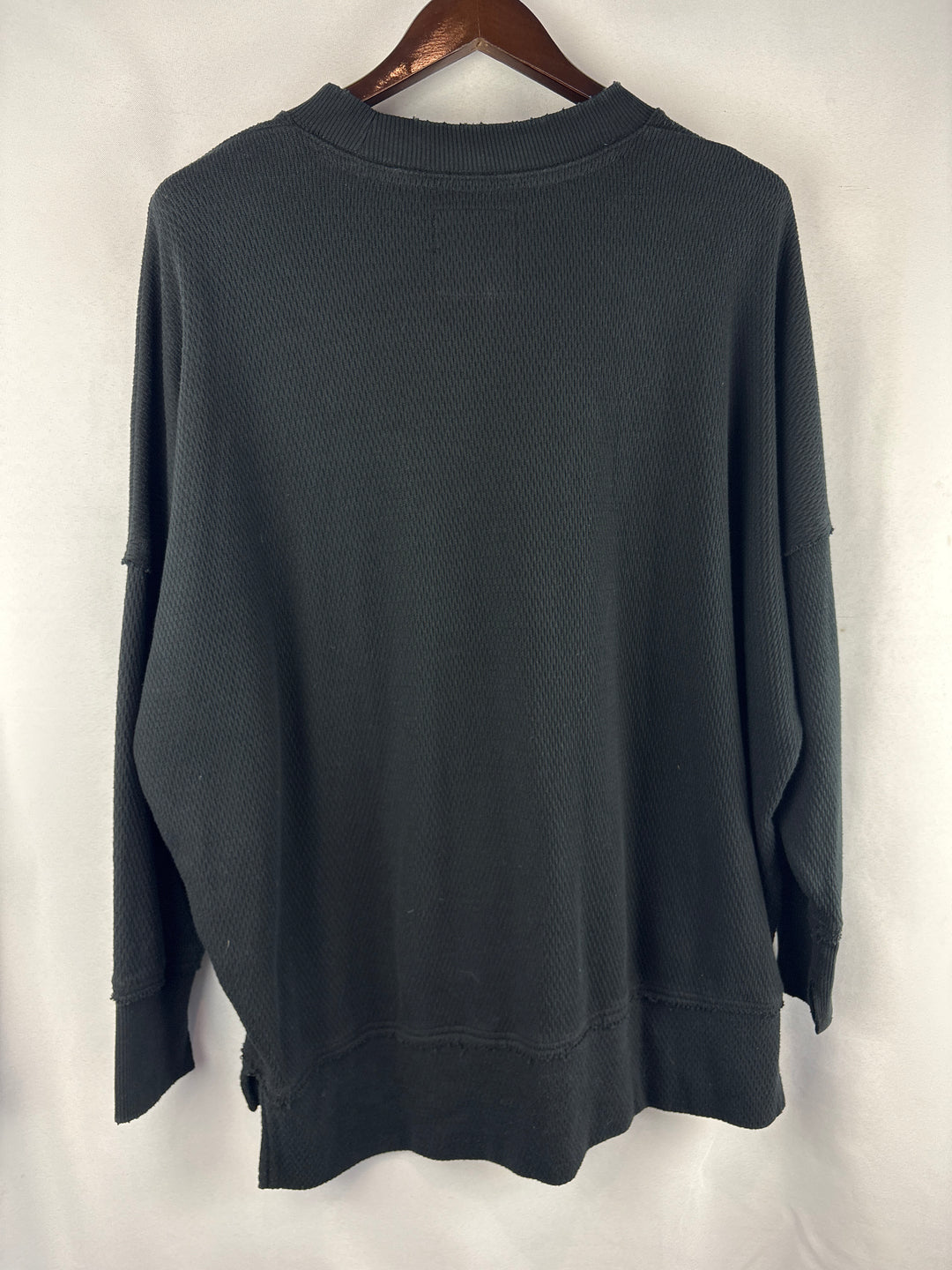 Women’s Aerie Medium Black Crewneck Sweater