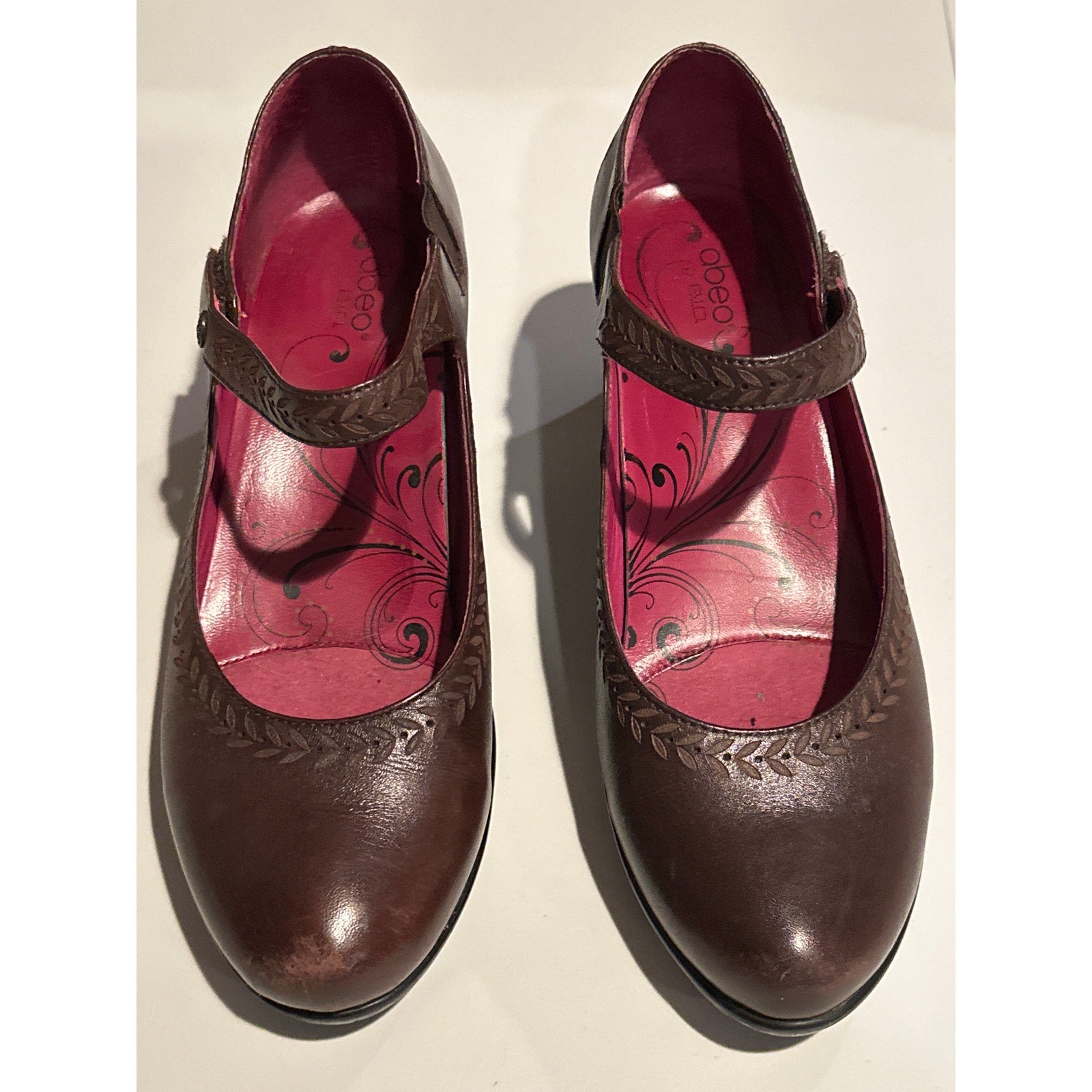 ABEO BIO SYSTEM BROWN LEATHER MARY JANES HEELS PUMPS SHOES WOMENS SZ 8.5