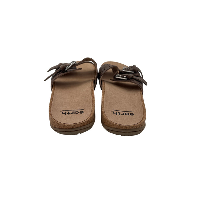 Women’s Earth Size 8.5 Brown Buckle Sandals