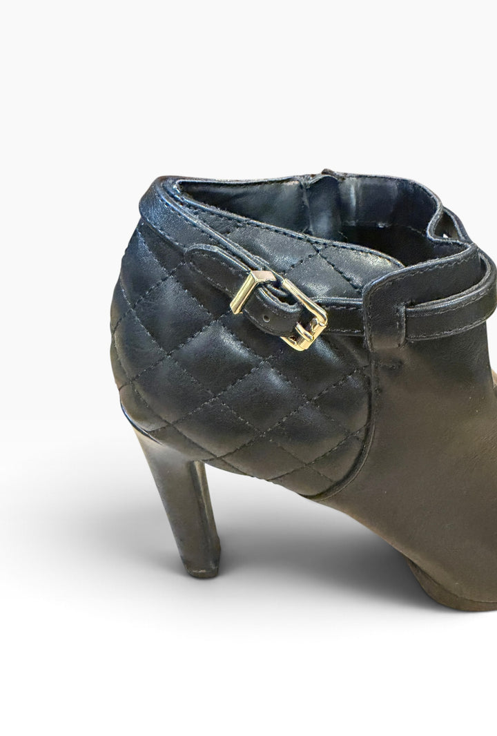 Kelly &amp; Katie Black Quilted Ankle Booties Size 9 Heeled Buckle Zip Platform