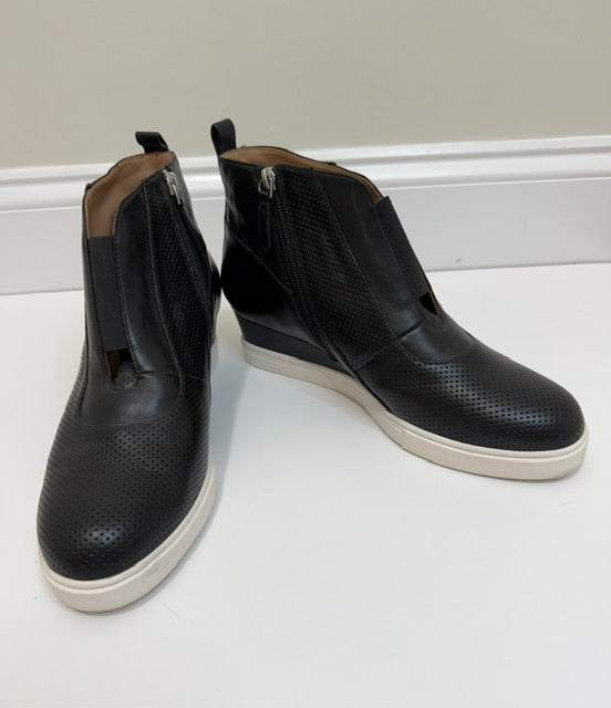 Linea Paolo Felicia Leather Wedge Booties – Black – Size 9.5 – NWOT