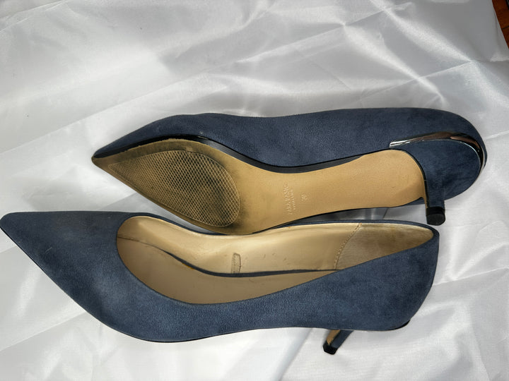 Zara Basic Gorgeous Blue Grey Suede Look Pumps with Silver-Tone Detail