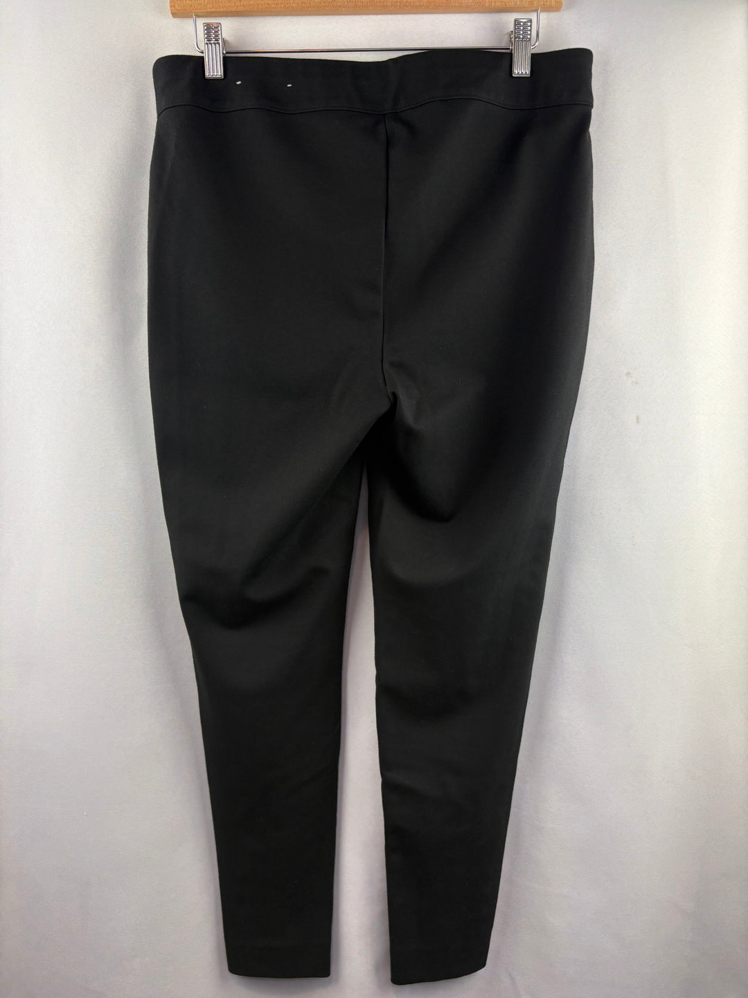 Women’s Chico’s Size 12 Black Jeggings w/ Stud Details