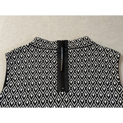 Vince Camuto Black/White Diamond Tank Top Size M