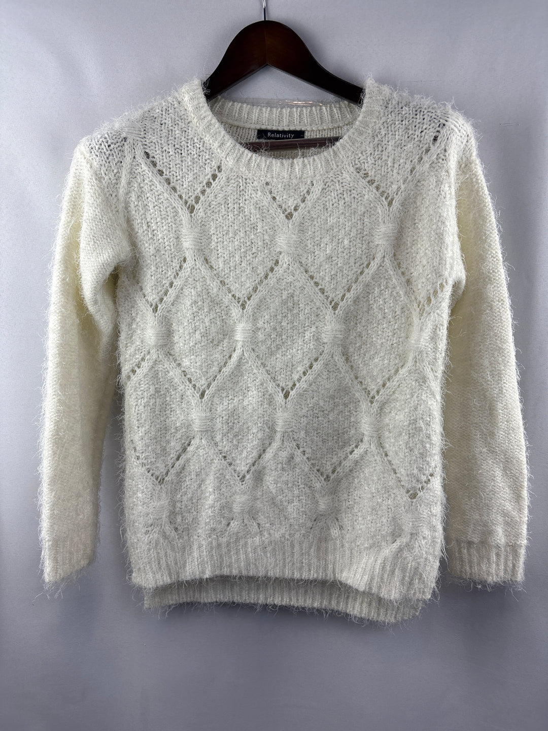 Women’s Relativity Small Cream Fuzzy Knit Sweater