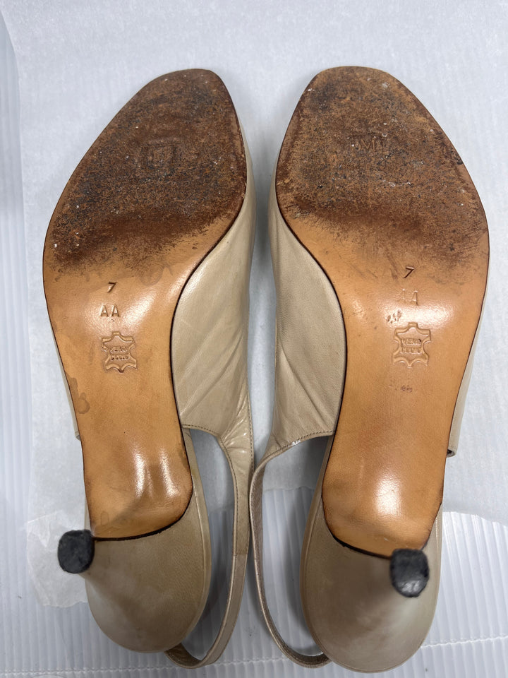 Vintage Bruno Magli Made in Italy Leather Cream Peep Toe Slingback Heels Size 7
