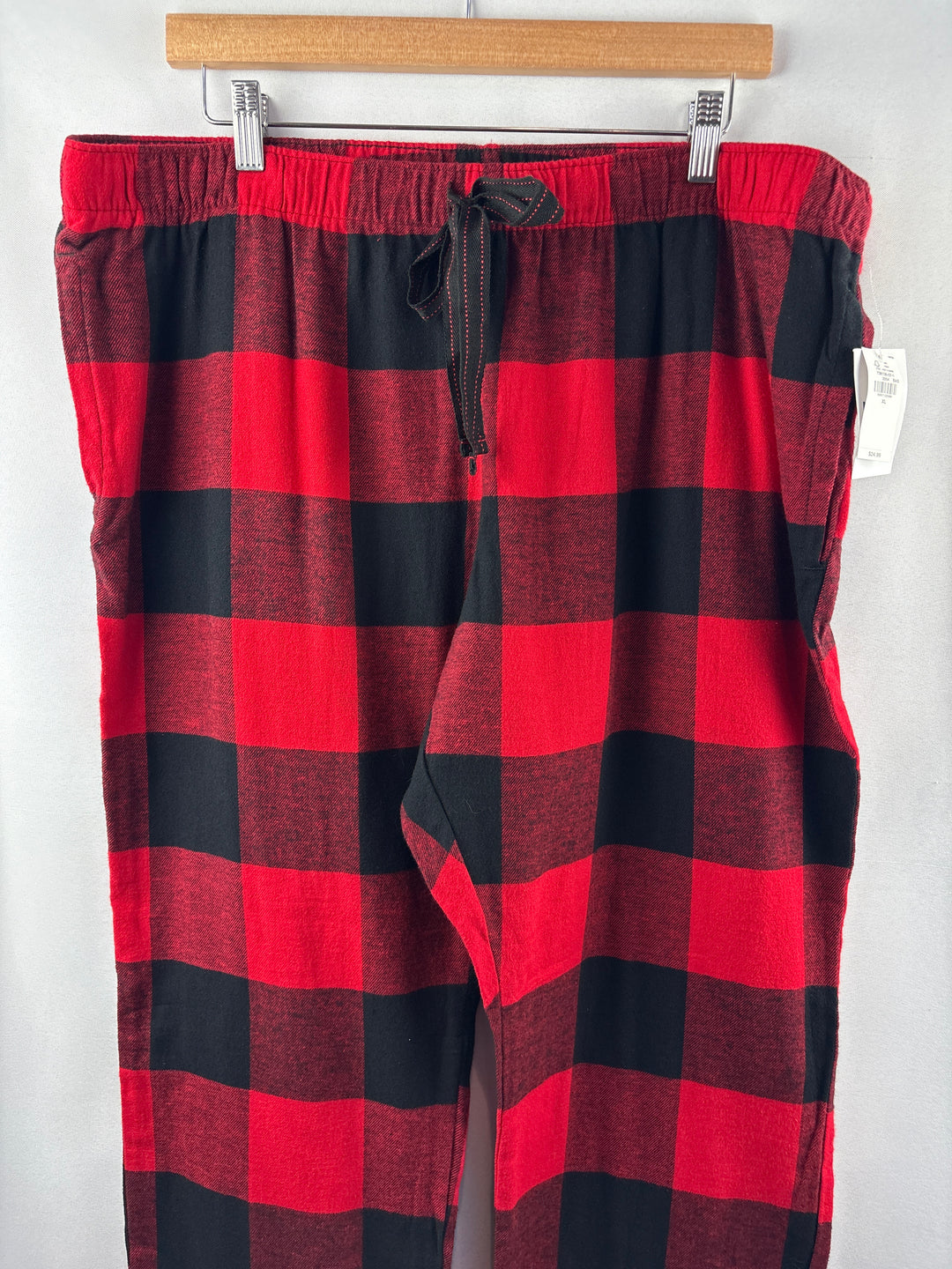 Unisex Old Navy XL Red &amp; Black Plaid Pajama Pants