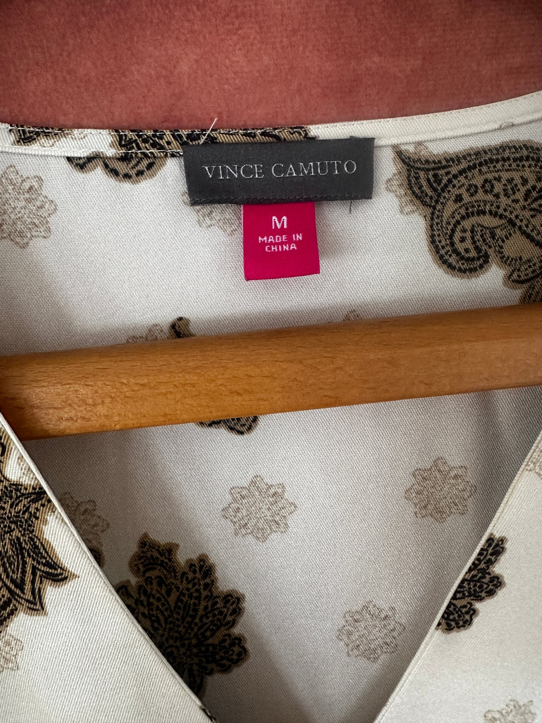 Vince Camuto Ivory Paisley Print Kimono Blouse With Contrast Piping