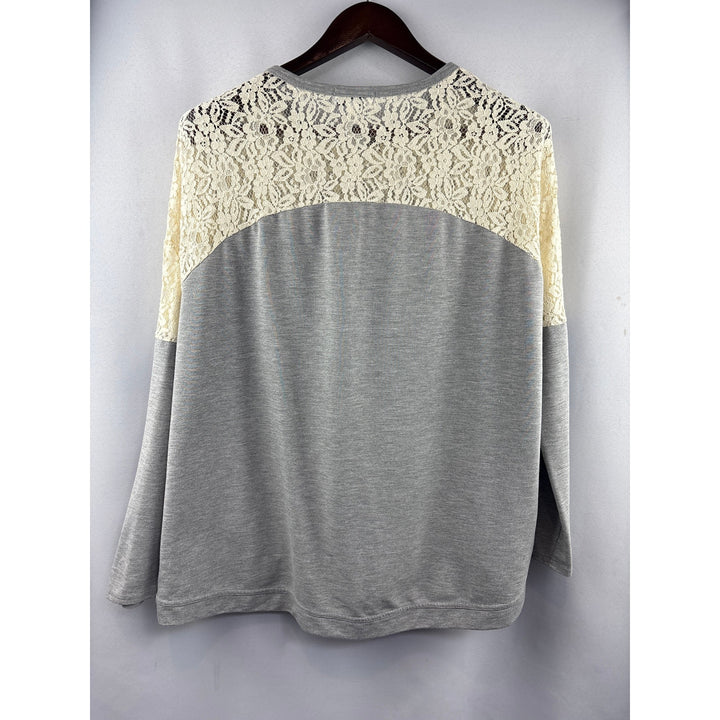 Women’s Symmetry XL Gray Crewneck w/ Cream Lace Details