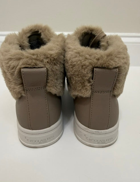 Koolaburra by UGG Sundell Fuzz Chukka Boots Dune Sz10
