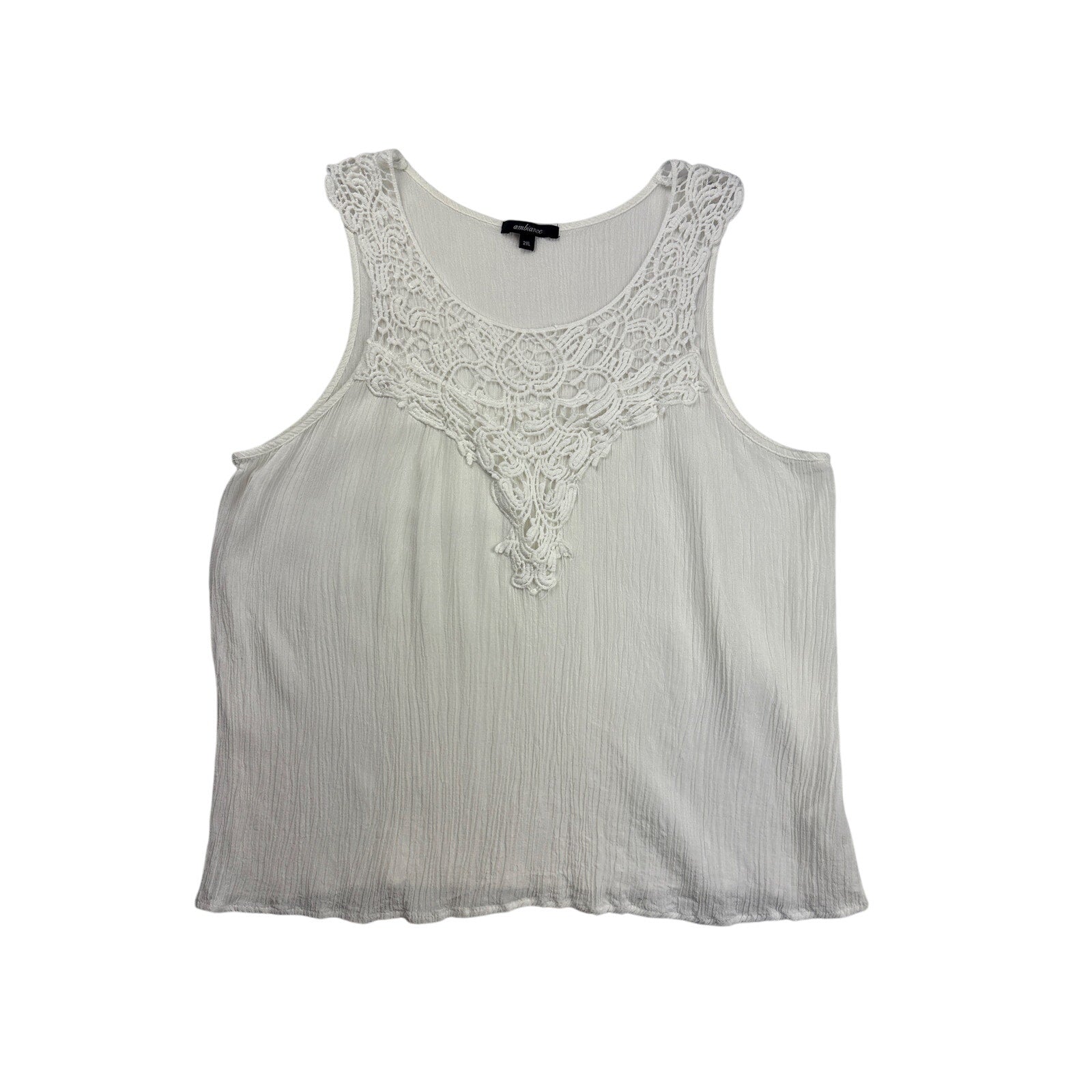 Women’s Ambiance Size 2XL White Embroidered Tank Top.