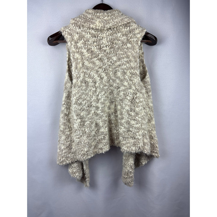 Women’s Kensie Small Cream Thick Knit Vest
