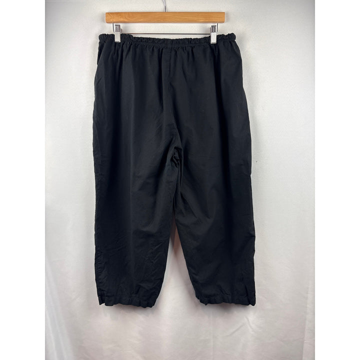 Women’s Fresh Produce Size 16 Black Drawstring Capri Pants