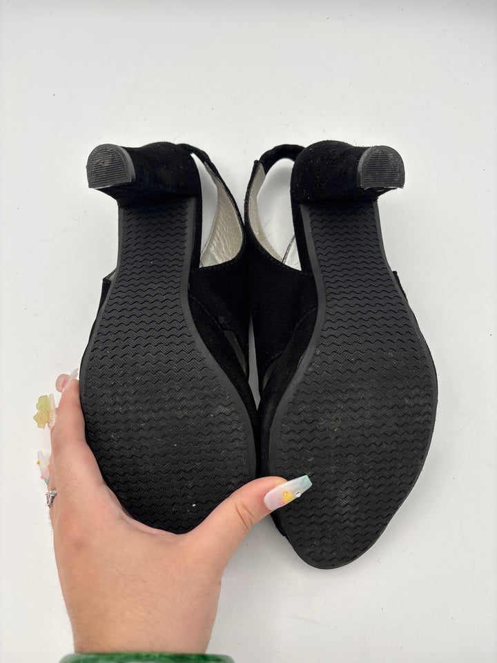 Women’s Eric Michael Size 8.5 Black Suede Slingback Pumps