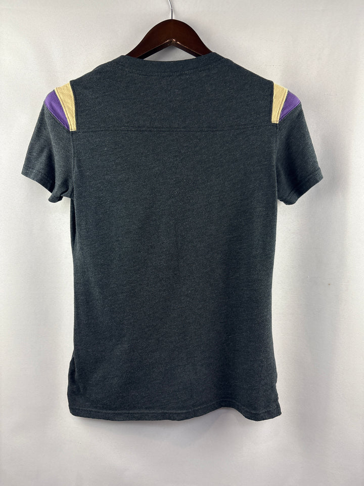 Women’s Nike Medium Gray Huskies V-Neck Shirt