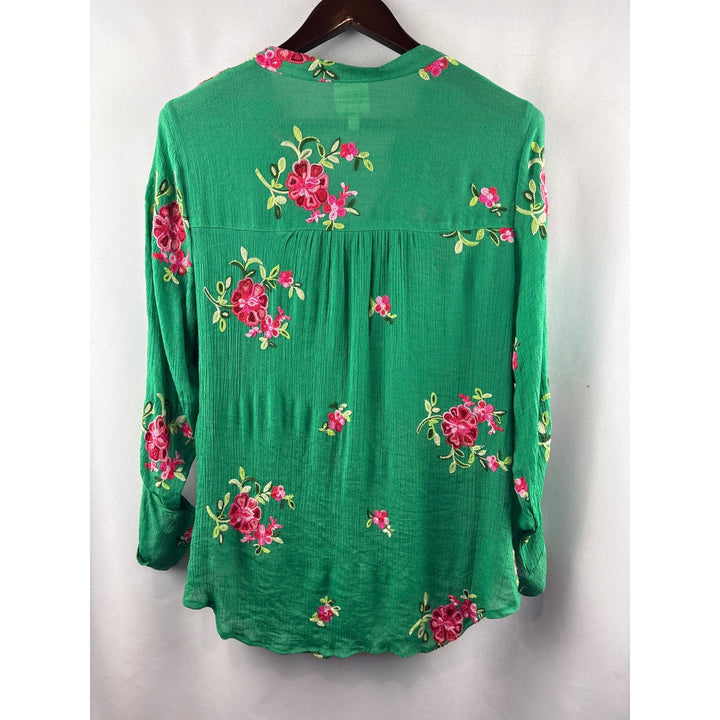 Women’s Fig & Flowers XL Green w/ Pink Floral Embroidery Button Up Blouse