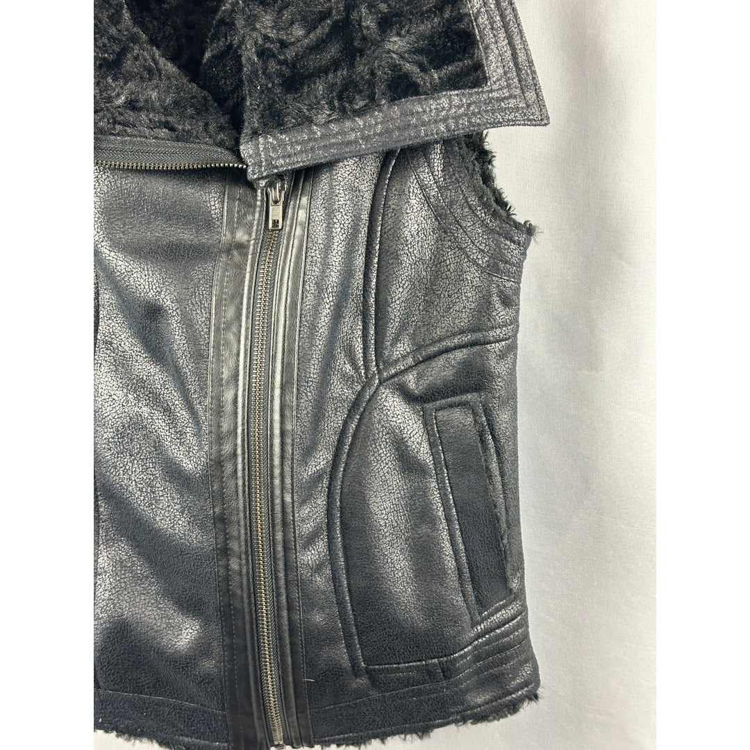 Women’s Olive & Oak Faux leather and fur biker vest Size Small