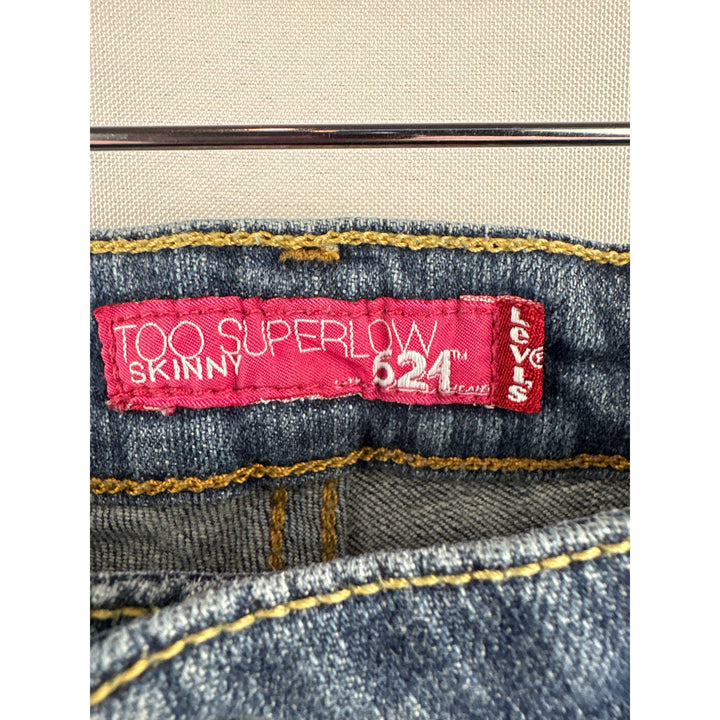 Women’s Levi’s Size 12 Lowrise Medium Wash Blue Skinny Jeans