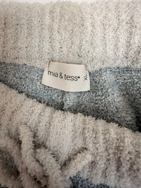Mia &amp; Tess Chenille Light Blue Joggers – Size XL