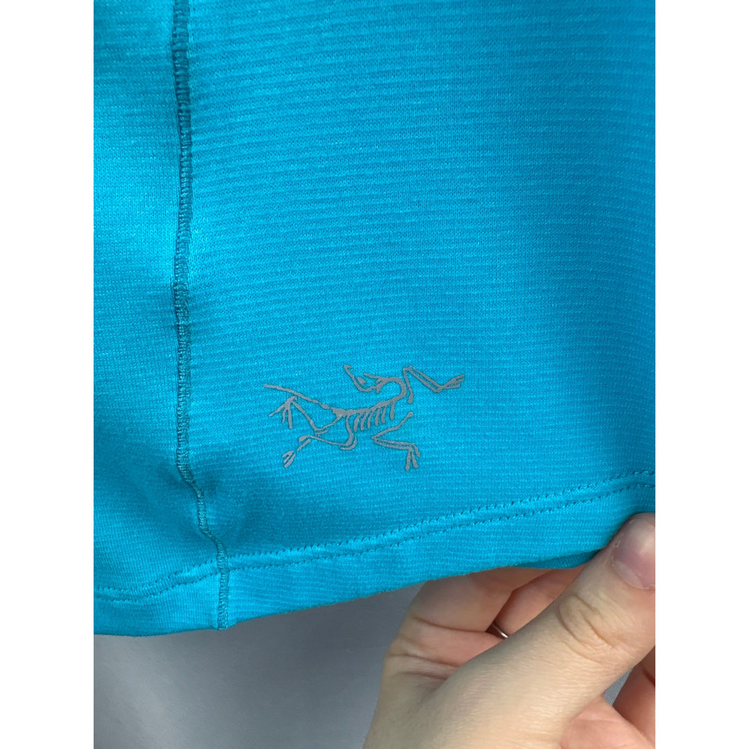 Women’s Arc’Teryx Small Bright Aqua Short Sleeve Sports Shirt