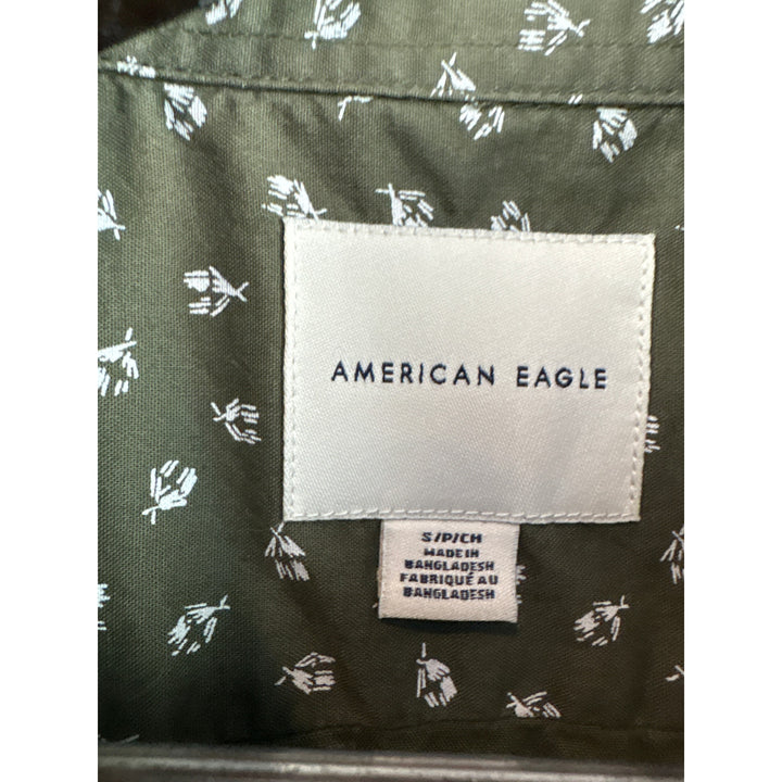 Women’s American Eagle Small Red Short Sleeve Button Up w/ White Diamond Pattern