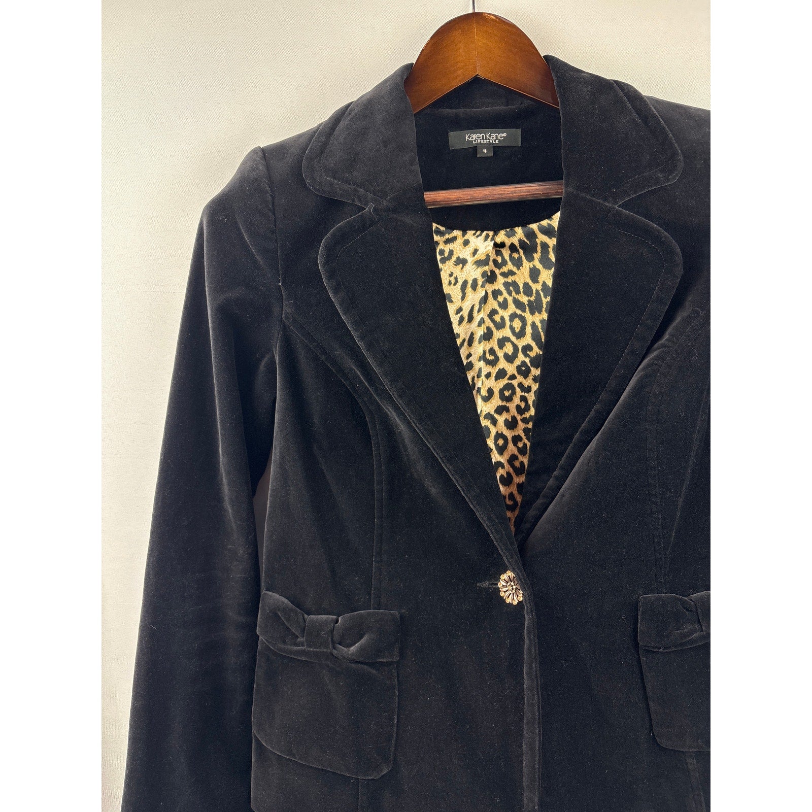 Women’s Karen Kane Size 4 Black Velvet Blazer