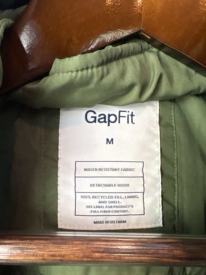 Women’s GapFit Medium Hunter Green Rain Jacket