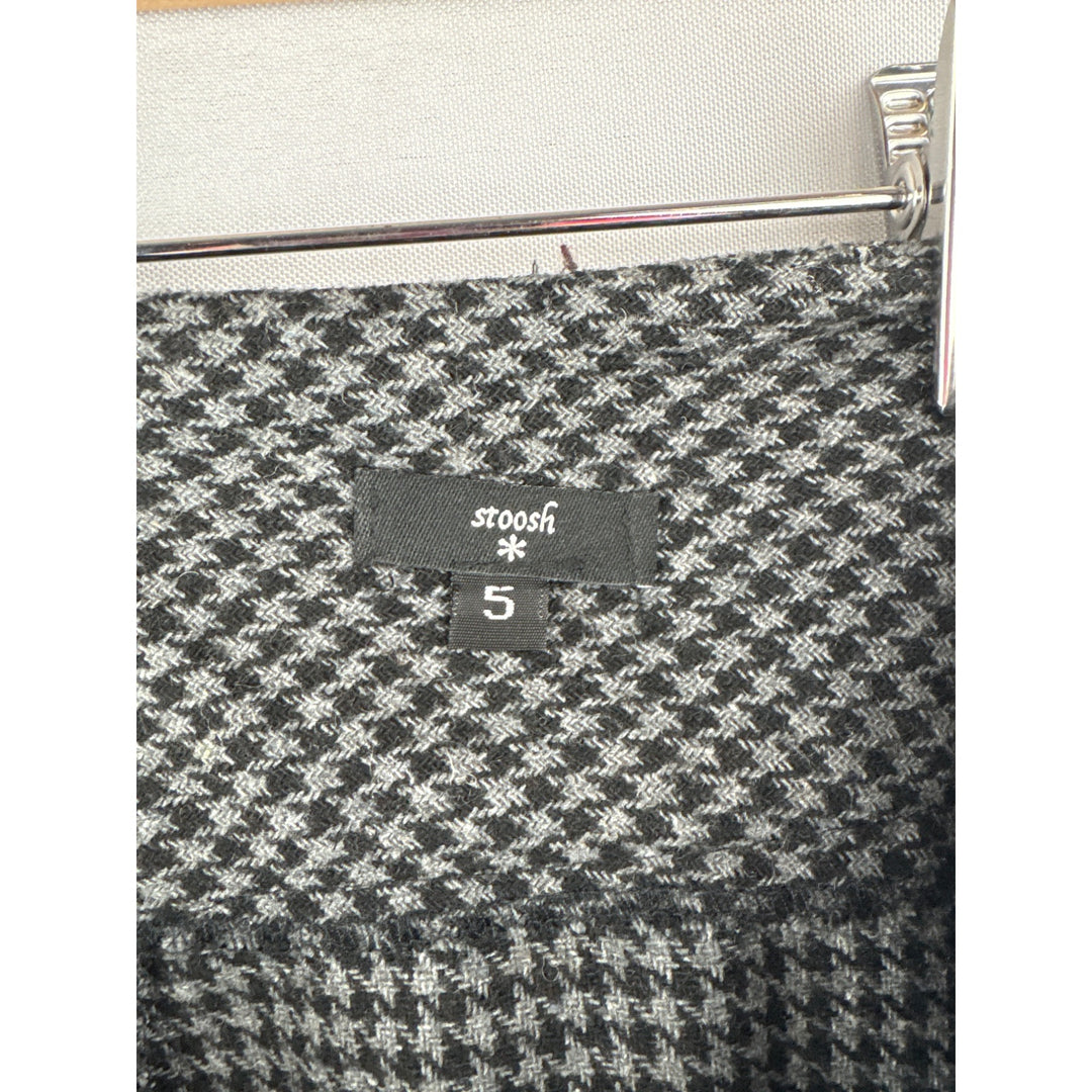 Stoosh Womens Houndstooth Mini Skirt Size 5 Polyester Blend Black & White