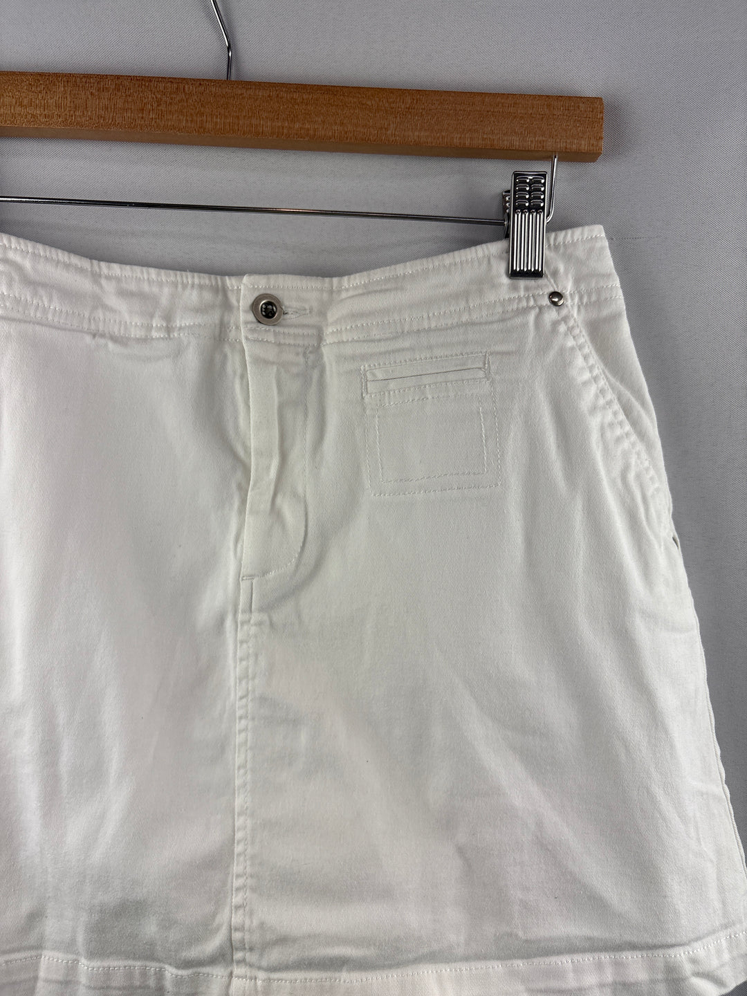 Women’s Dockers Size 4 White Denim Skort