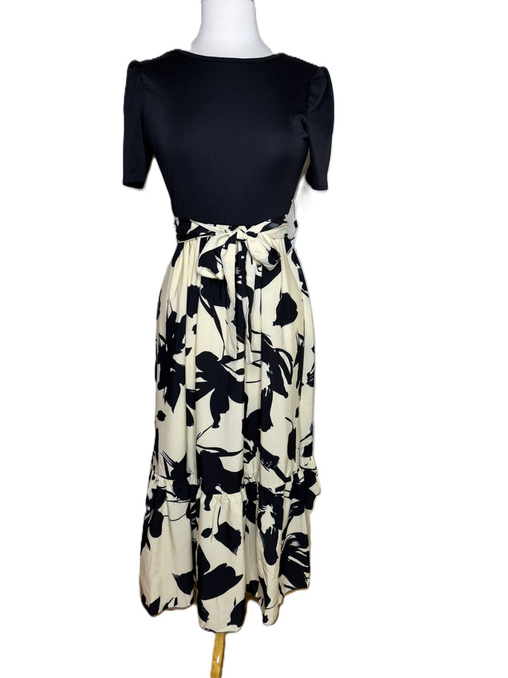Women's Black & Cream Floral Print Maxi Dress, Puff Sleeves, Tie Waist, Size Small