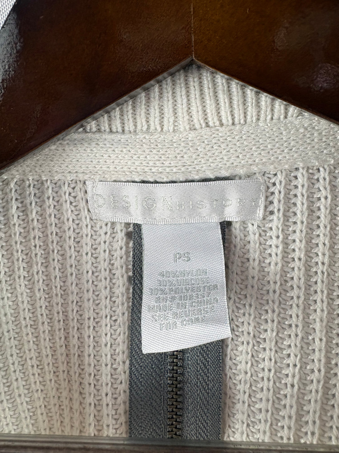 Women’s Design History Petite Small Gray & Cream Colorblock Sweater
