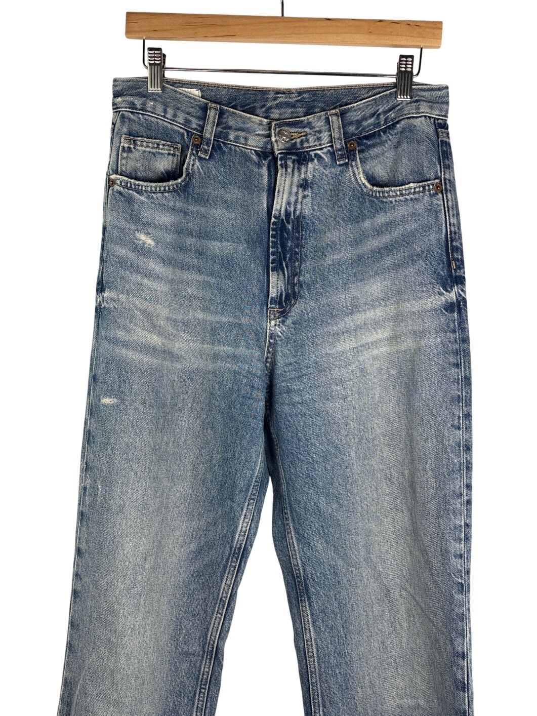 Women’s Zara Size 6 Light Wash Blue Straight Leg Jeans